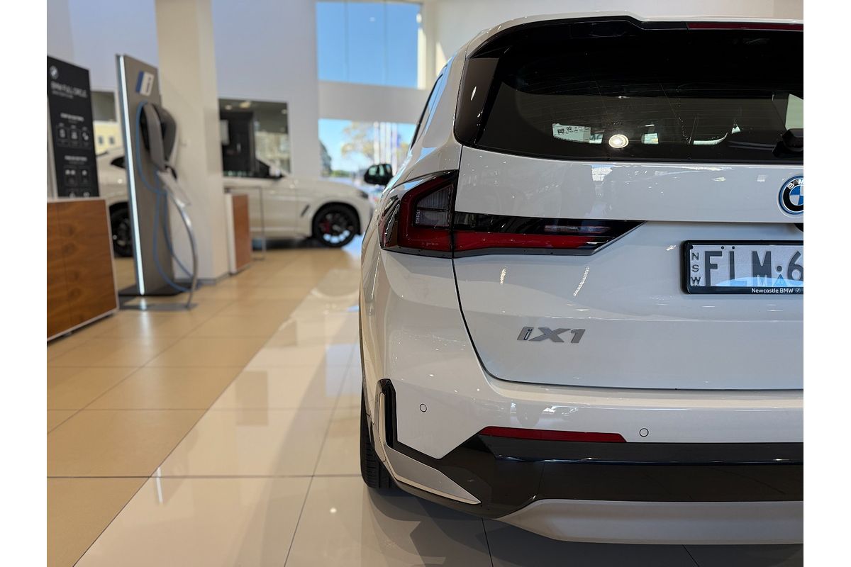 2023 BMW iX1 eDrive20 xLine U11