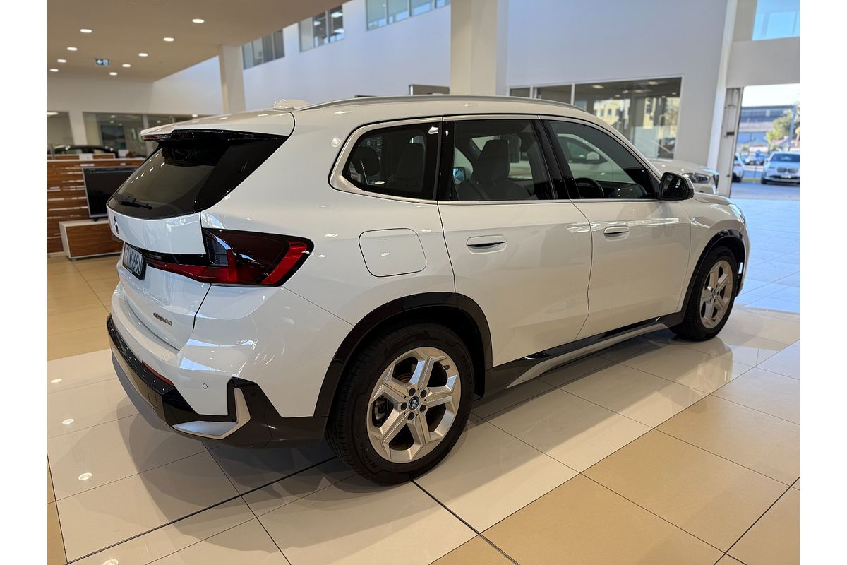 2023 BMW iX1 eDrive20 xLine U11