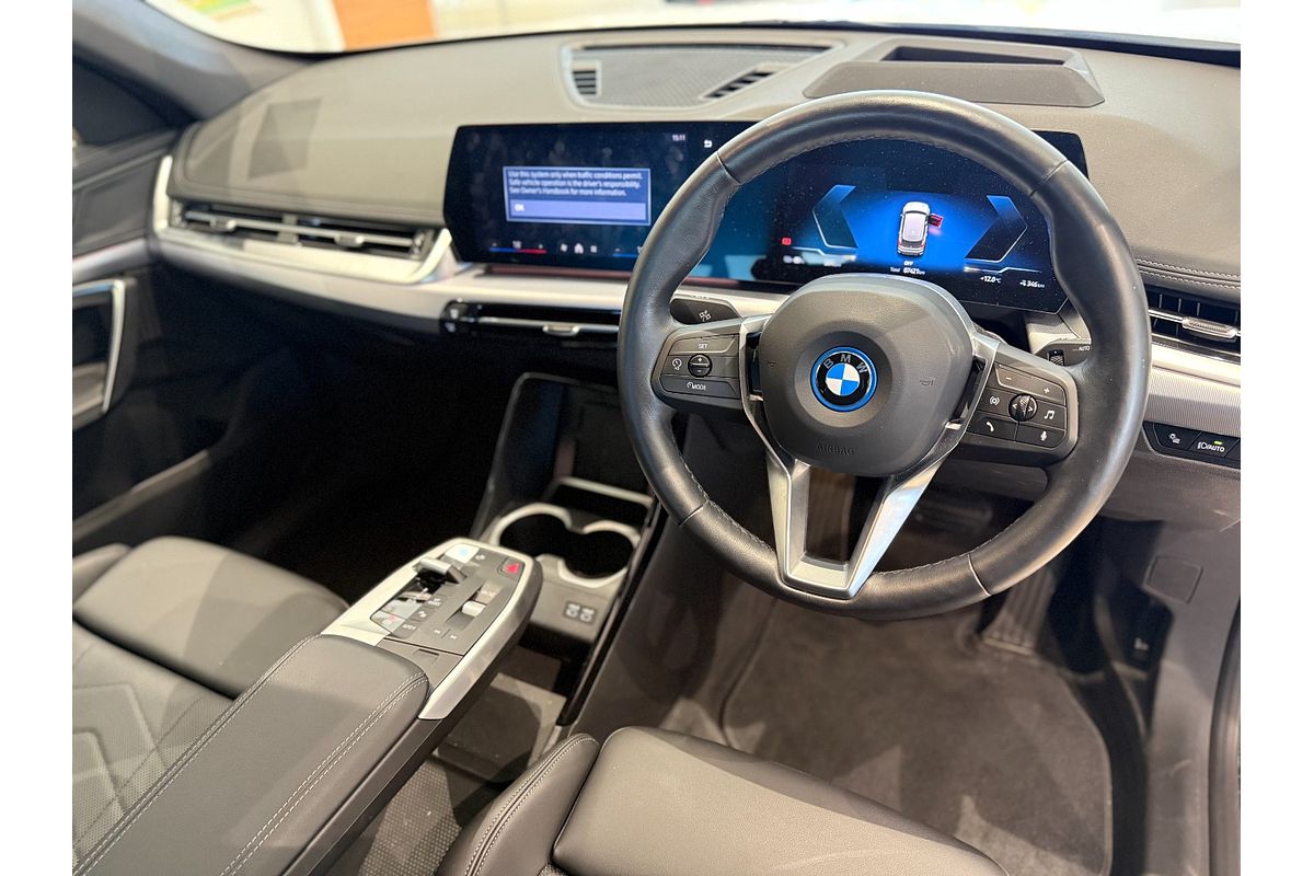 2023 BMW iX1 eDrive20 xLine U11