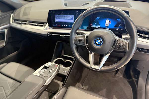 2023 BMW iX1 eDrive20 xLine U11