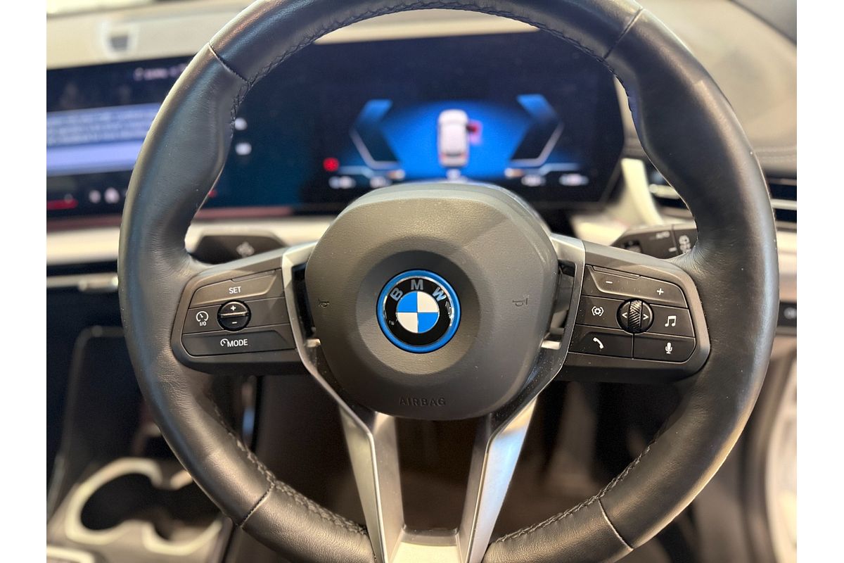 2023 BMW iX1 eDrive20 xLine U11