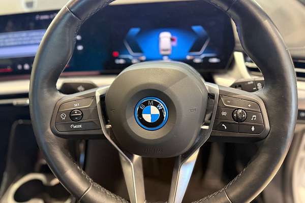 2023 BMW iX1 eDrive20 xLine U11