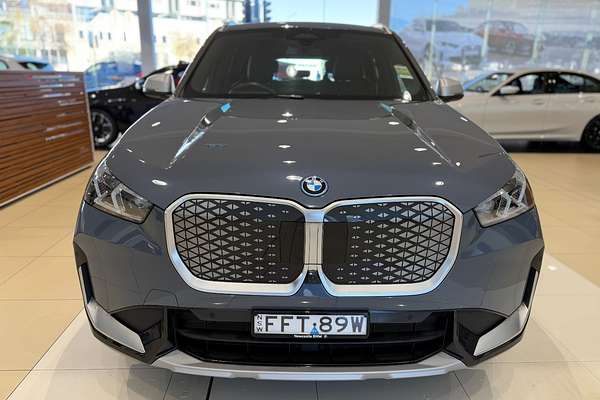2023 BMW iX1 eDrive20 xLine U11