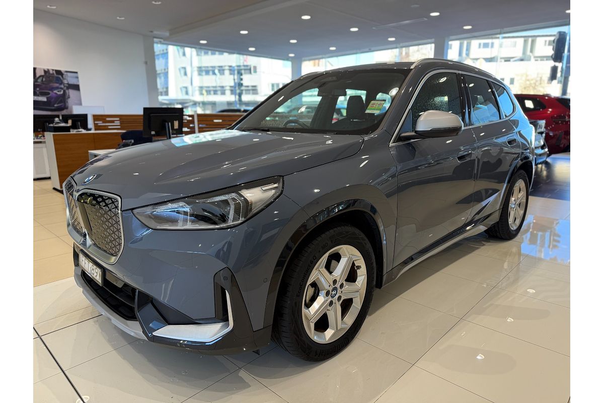 2023 BMW iX1 eDrive20 xLine U11