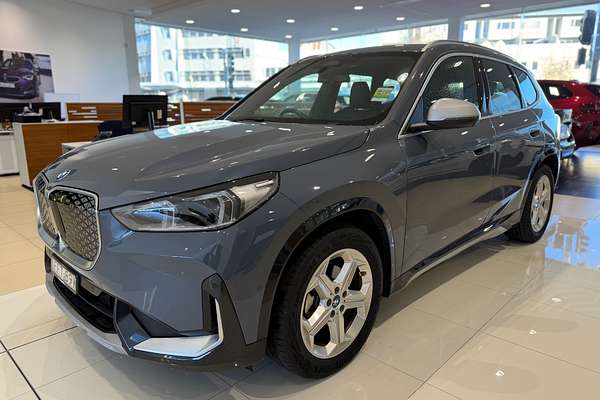 2023 BMW iX1 eDrive20 xLine U11