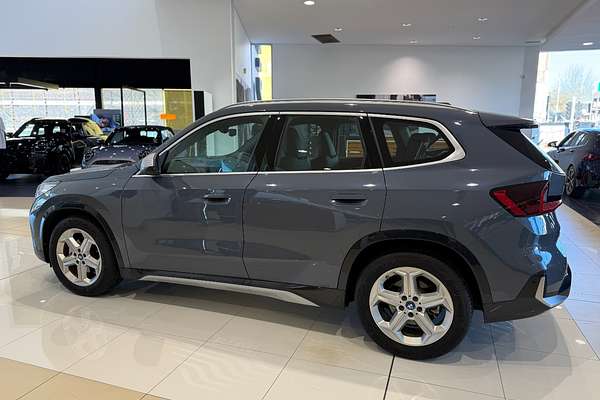 2023 BMW iX1 eDrive20 xLine U11