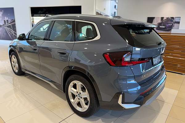 2023 BMW iX1 eDrive20 xLine U11