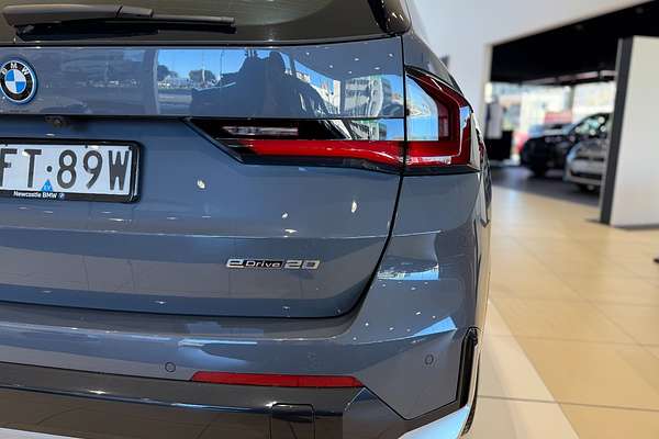 2023 BMW iX1 eDrive20 xLine U11