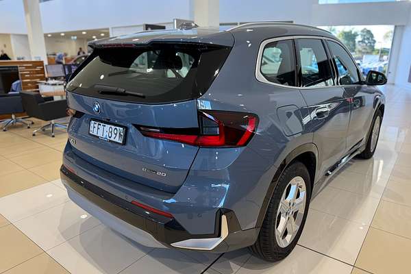 2023 BMW iX1 eDrive20 xLine U11