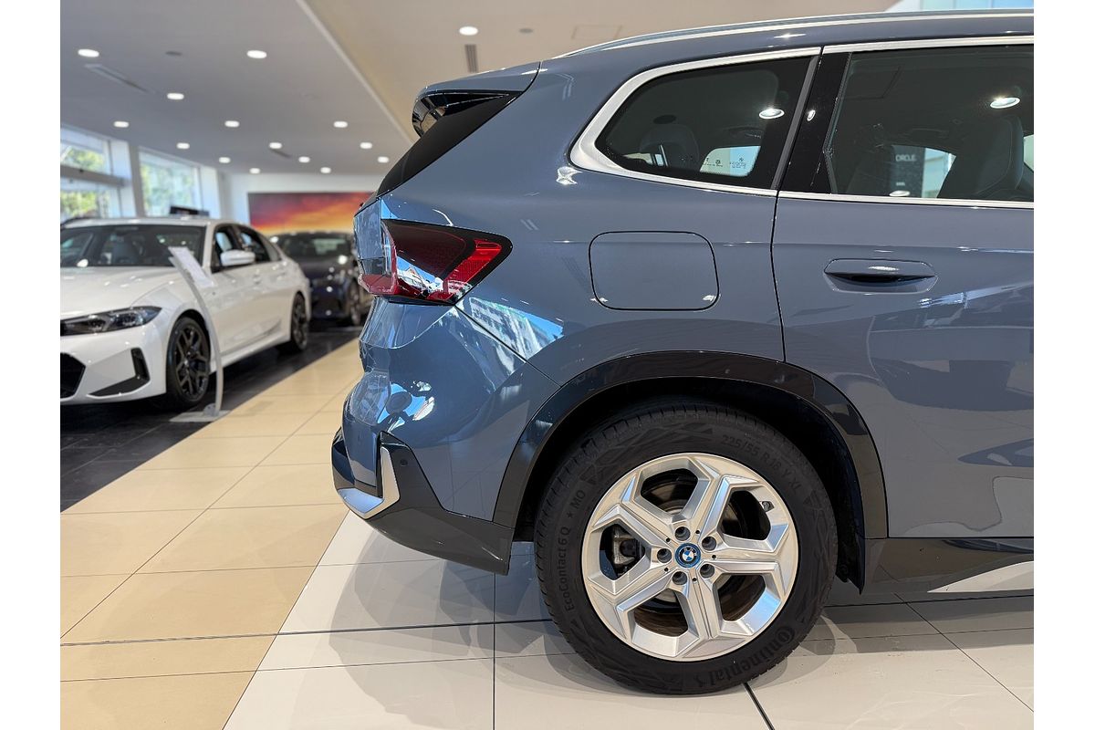 2023 BMW iX1 eDrive20 xLine U11
