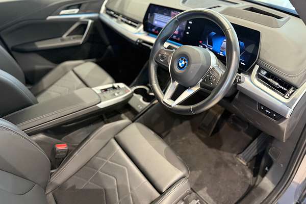 2023 BMW iX1 eDrive20 xLine U11