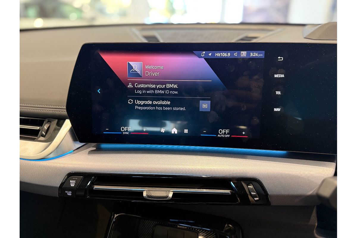 2023 BMW iX1 eDrive20 xLine U11