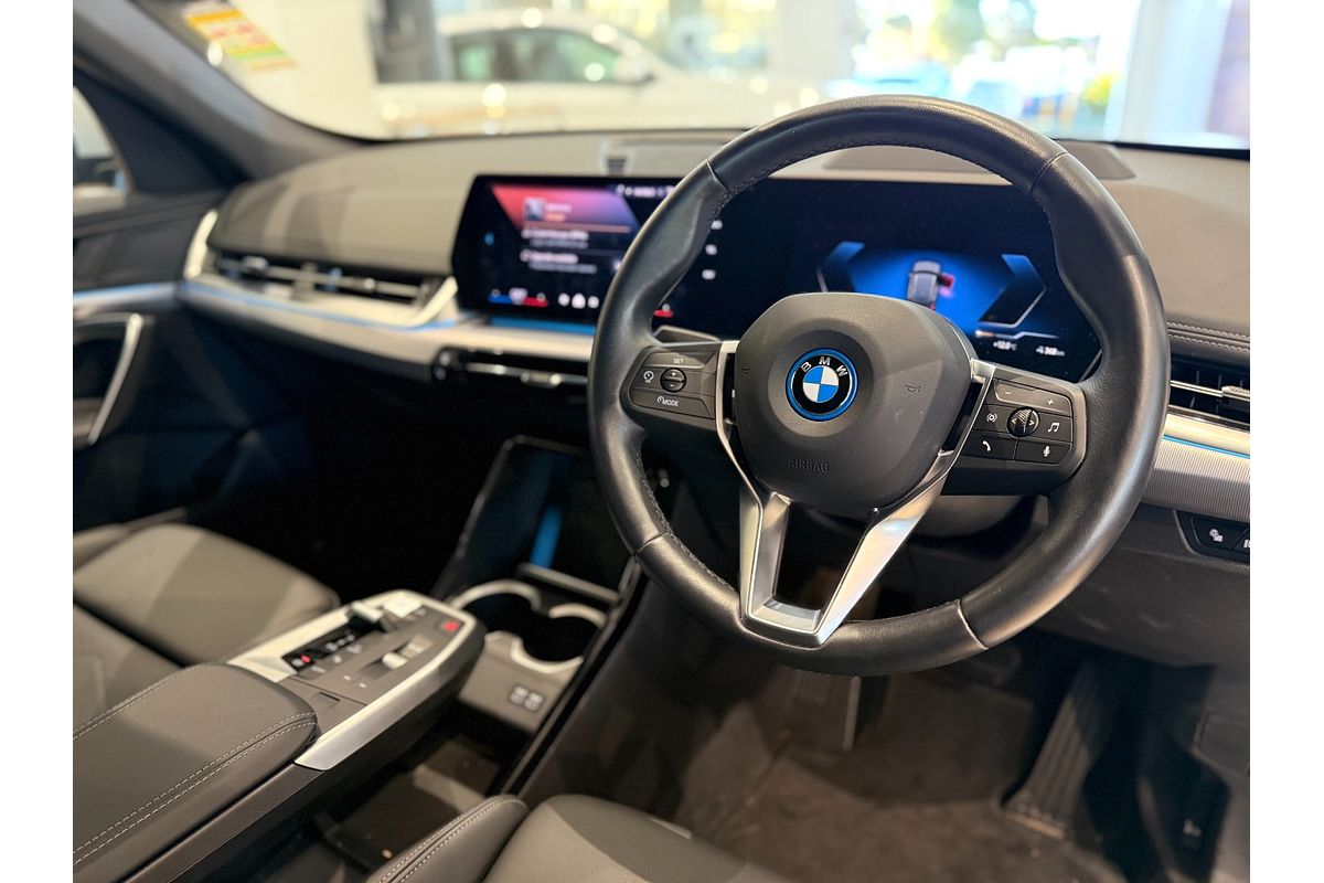 2023 BMW iX1 eDrive20 xLine U11