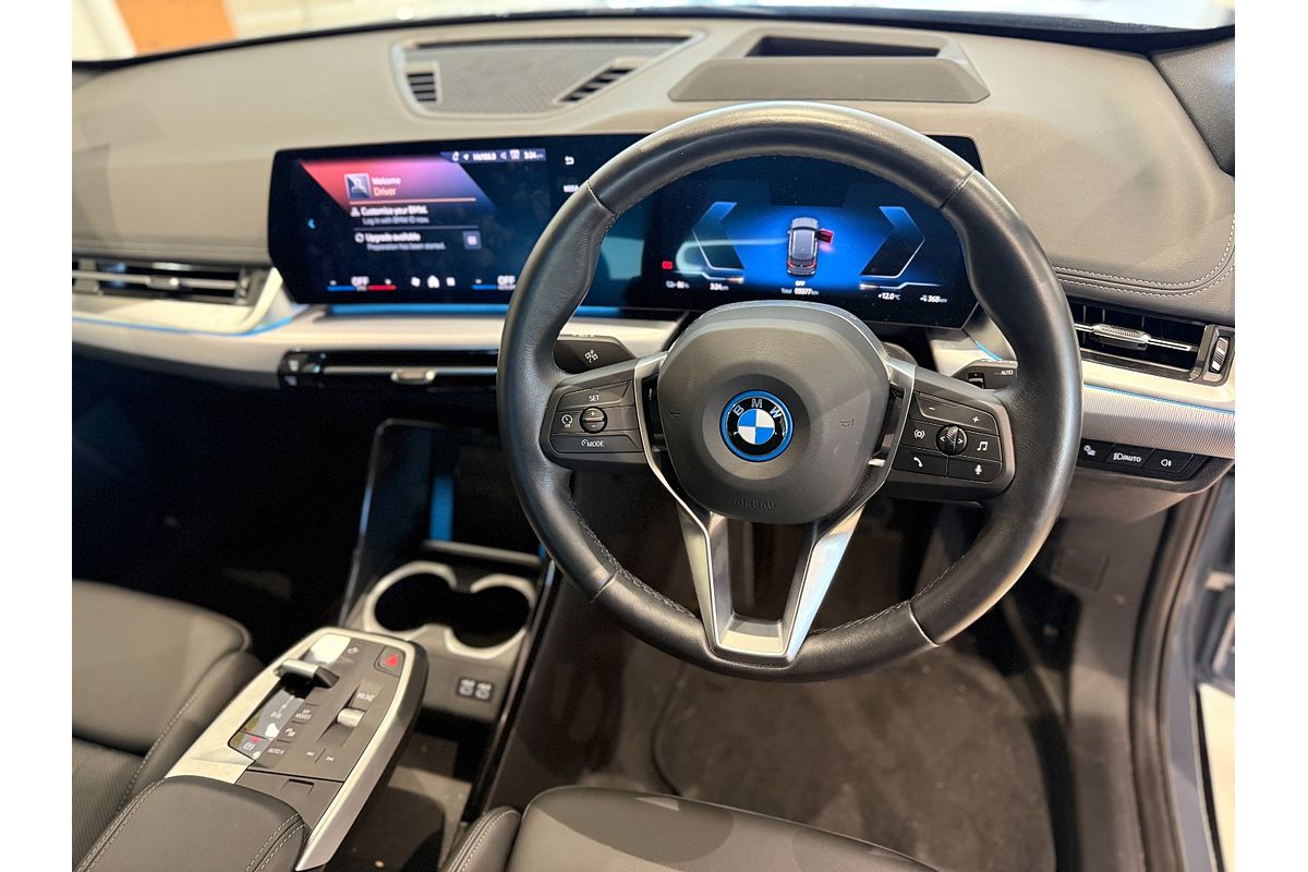 2023 BMW iX1 eDrive20 xLine U11
