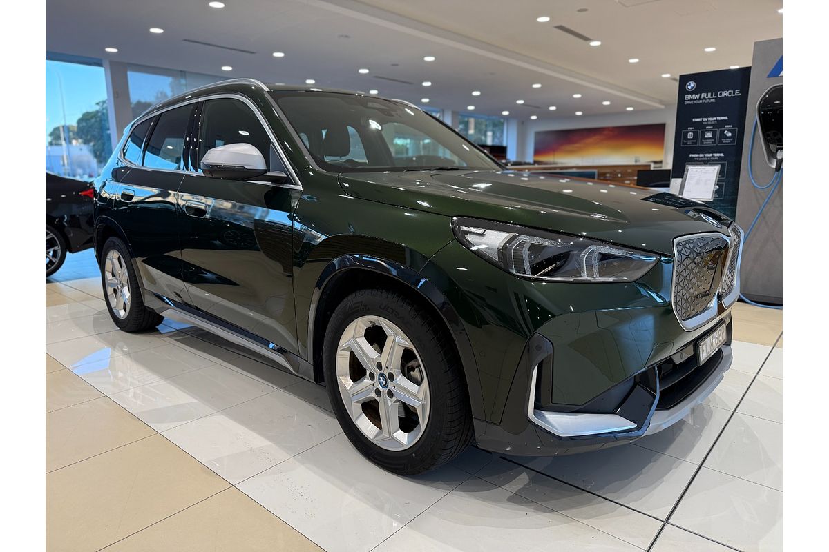 2024 BMW iX1 eDrive20 xLine U11