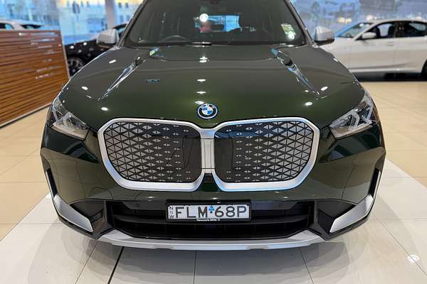 2024 BMW iX1 eDrive20 xLine U11