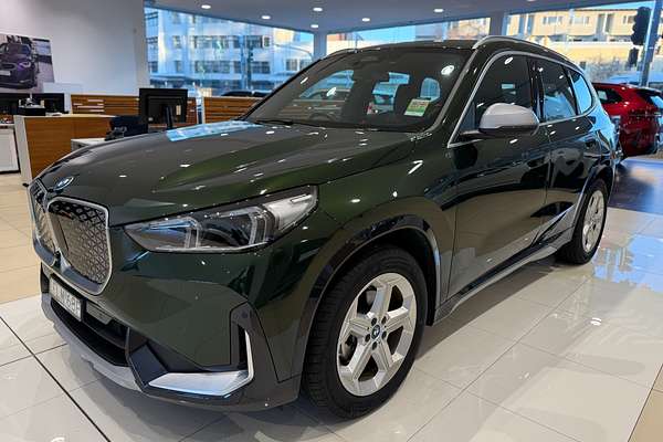 2024 BMW iX1 eDrive20 xLine U11