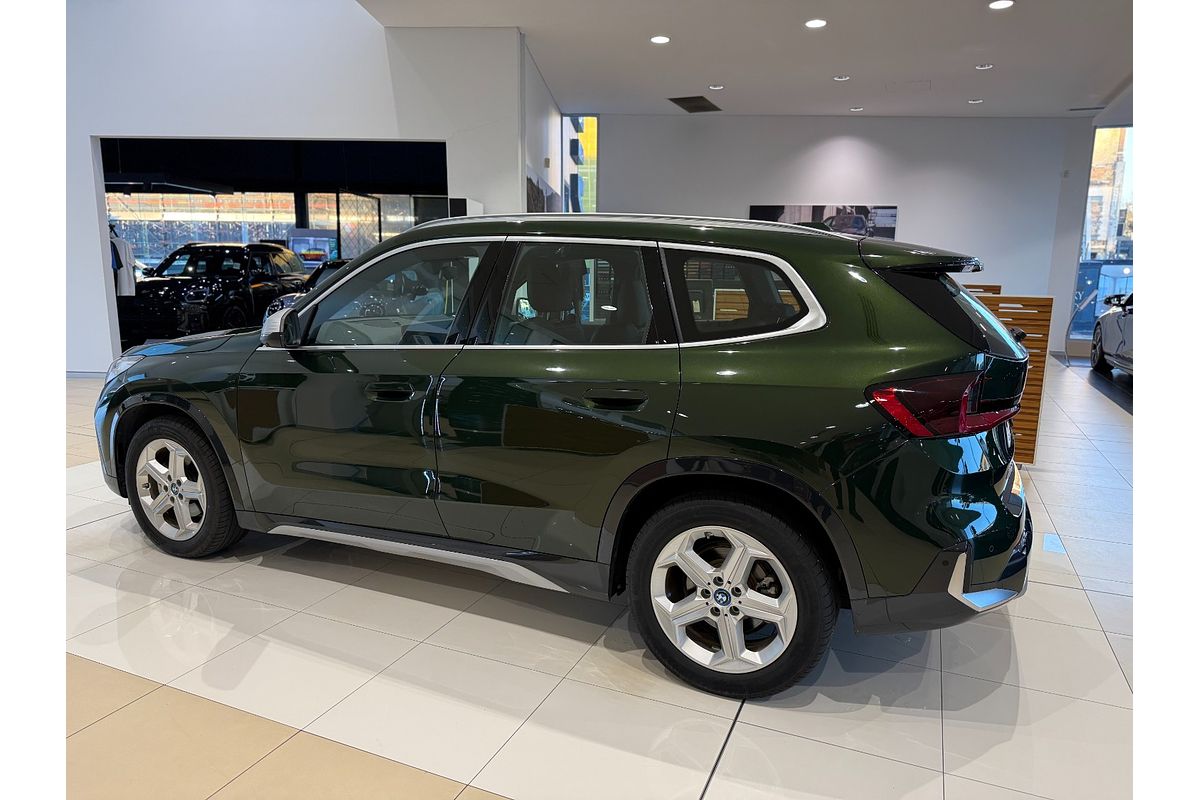 2024 BMW iX1 eDrive20 xLine U11