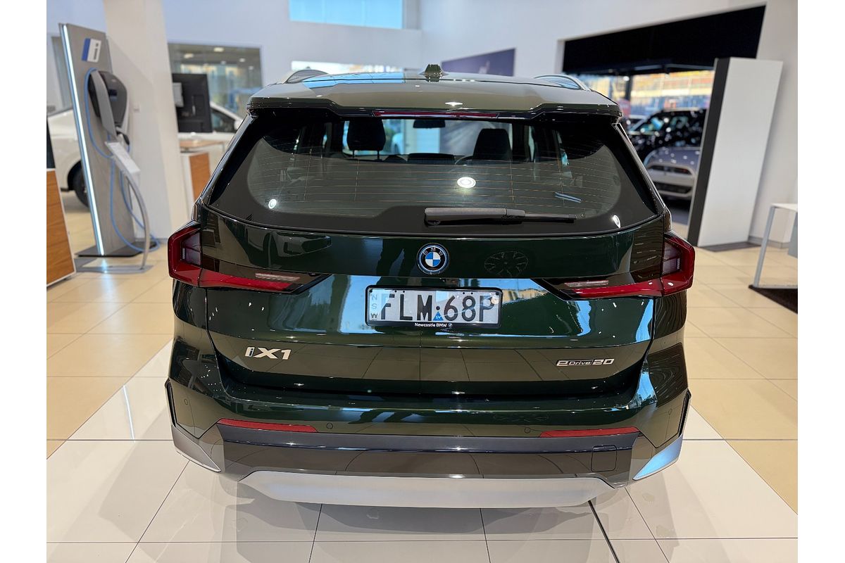 2024 BMW iX1 eDrive20 xLine U11