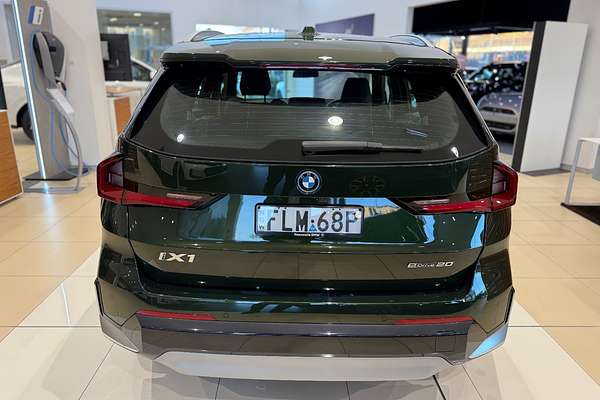 2024 BMW iX1 eDrive20 xLine U11