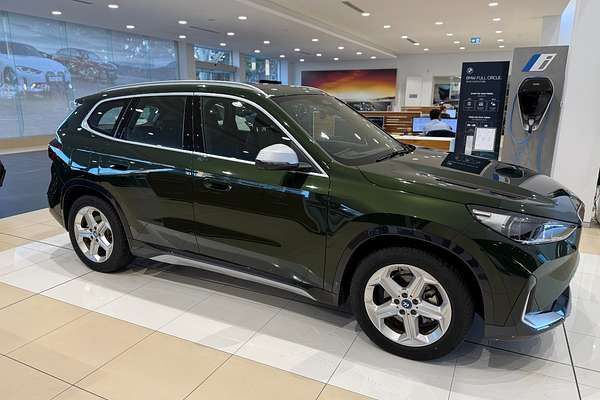 2024 BMW iX1 eDrive20 xLine U11
