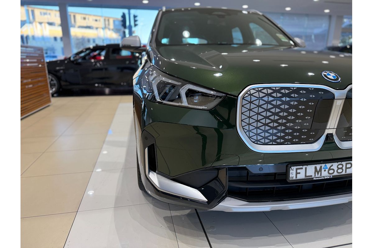 2024 BMW iX1 eDrive20 xLine U11