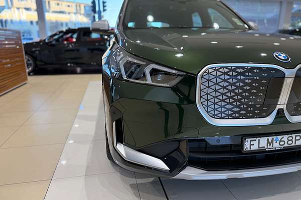 2024 BMW iX1 eDrive20 xLine U11