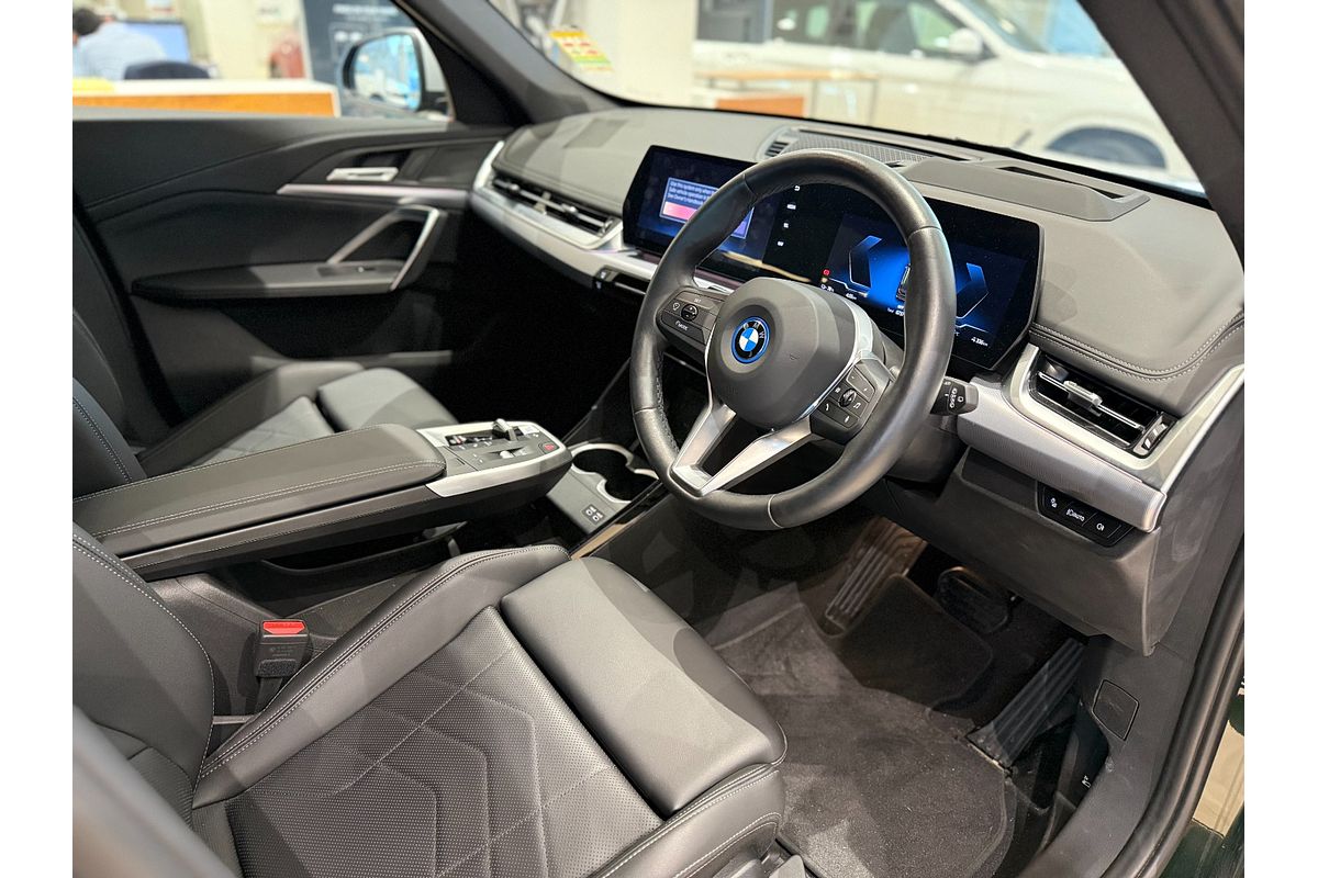 2024 BMW iX1 eDrive20 xLine U11