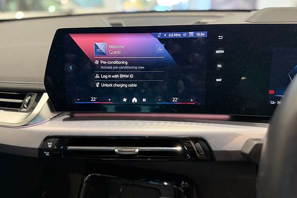 2024 BMW iX1 eDrive20 xLine U11