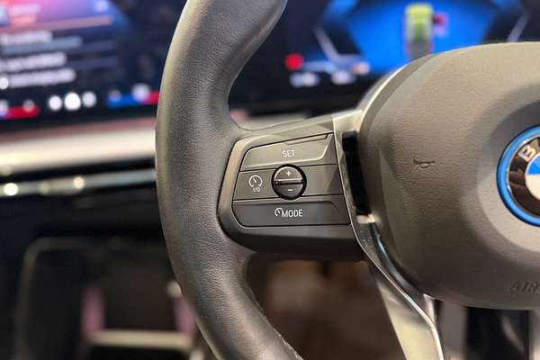 2024 BMW iX1 eDrive20 xLine U11