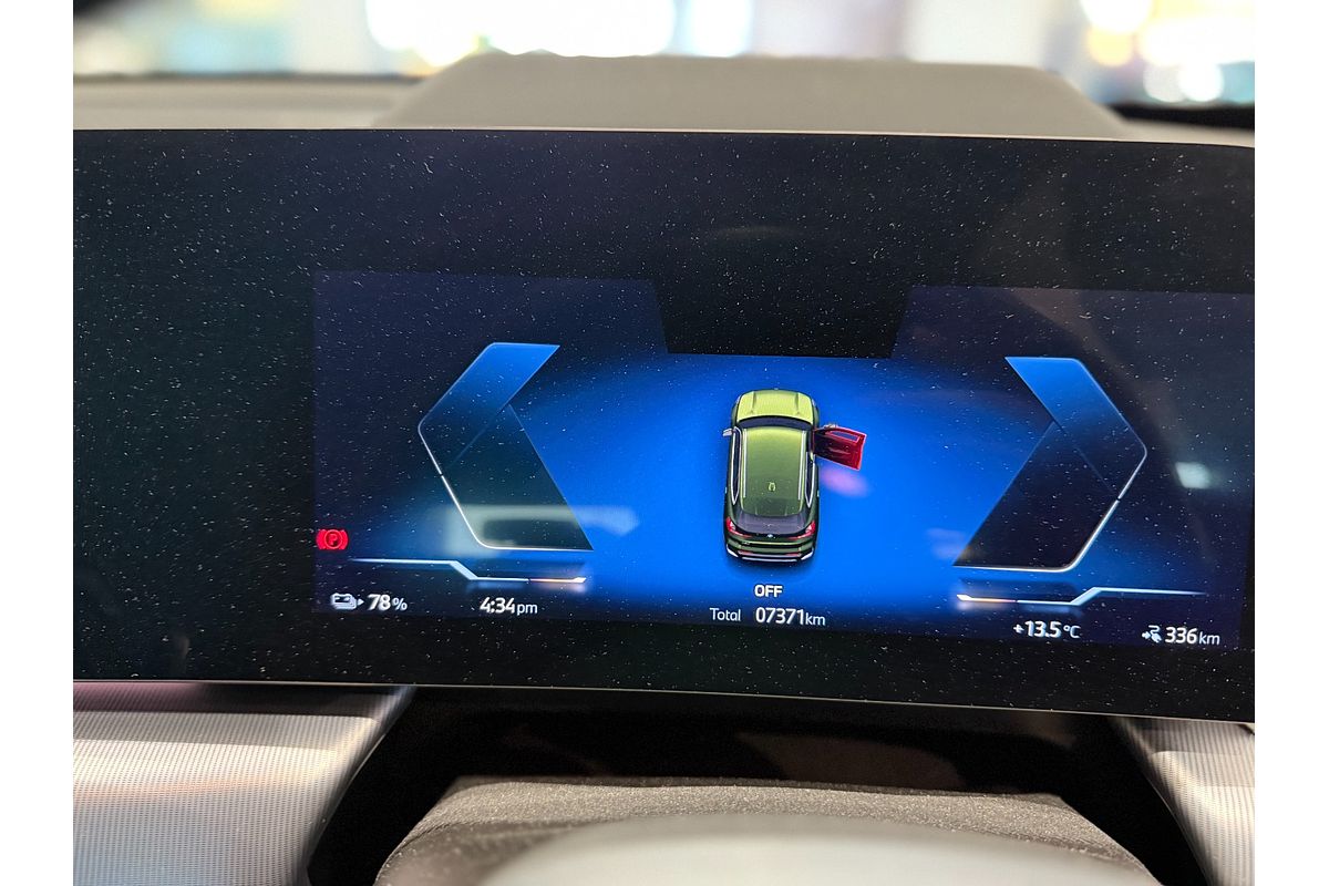 2024 BMW iX1 eDrive20 xLine U11