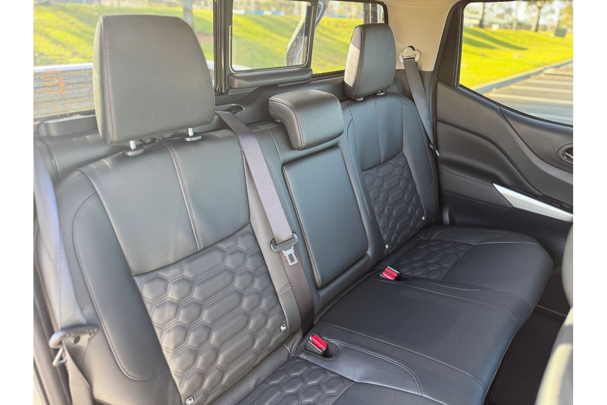 2025 Nissan Navara ST-X D23 4X4