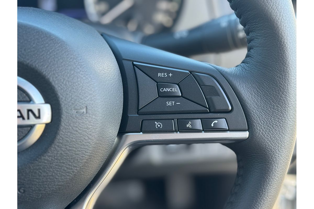 2025 Nissan Navara ST-X D23 4X4