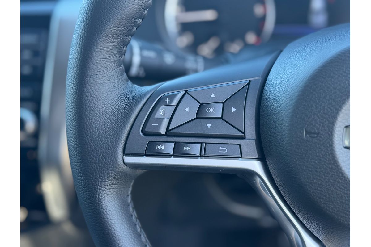 2025 Nissan Navara ST-X D23 4X4