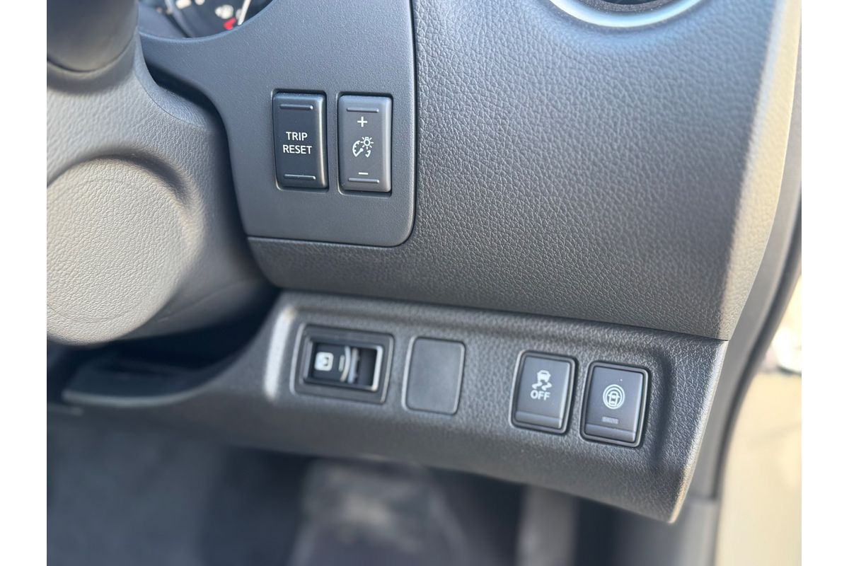 2025 Nissan Navara ST-X D23 4X4