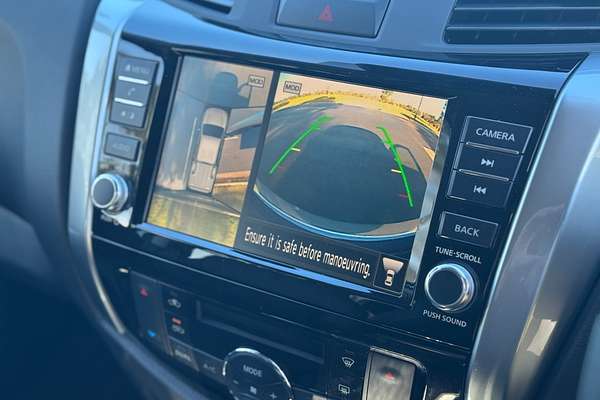 2025 Nissan Navara ST-X D23 4X4