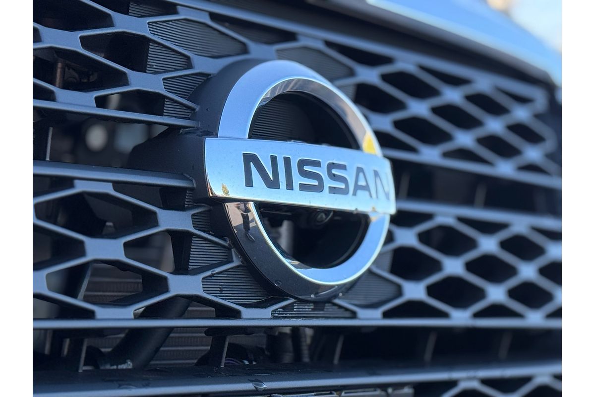 2025 Nissan Navara ST-X D23 4X4