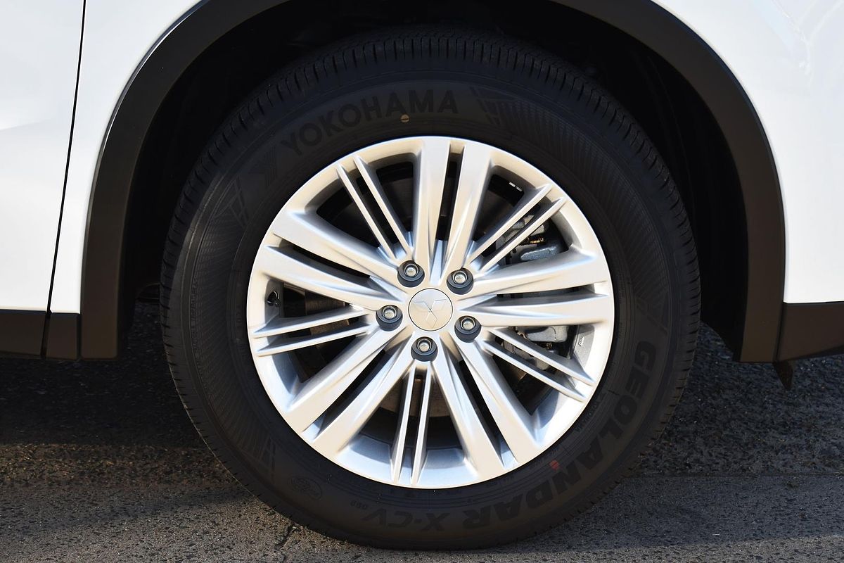 2024 Mitsubishi Outlander ES ZM