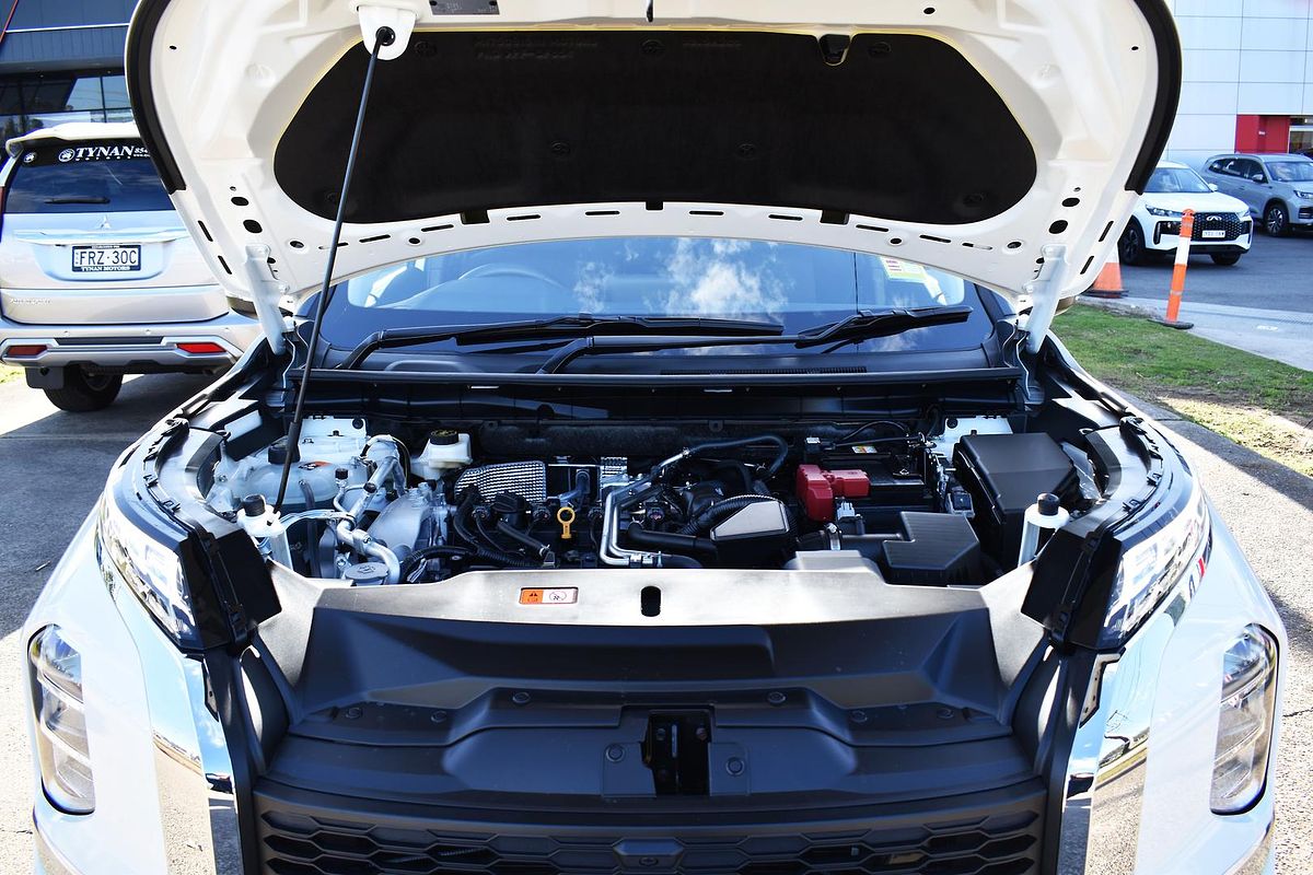 2024 Mitsubishi Outlander ES ZM