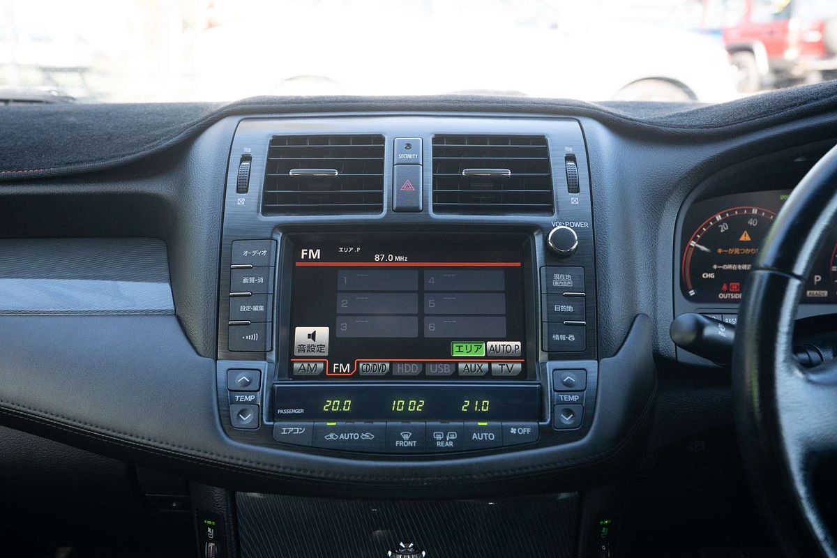 2010 Toyota Crown MAJESTA (HYBRID) GWS204