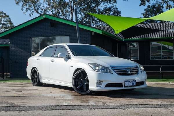 2010 Toyota Crown MAJESTA (HYBRID) GWS204