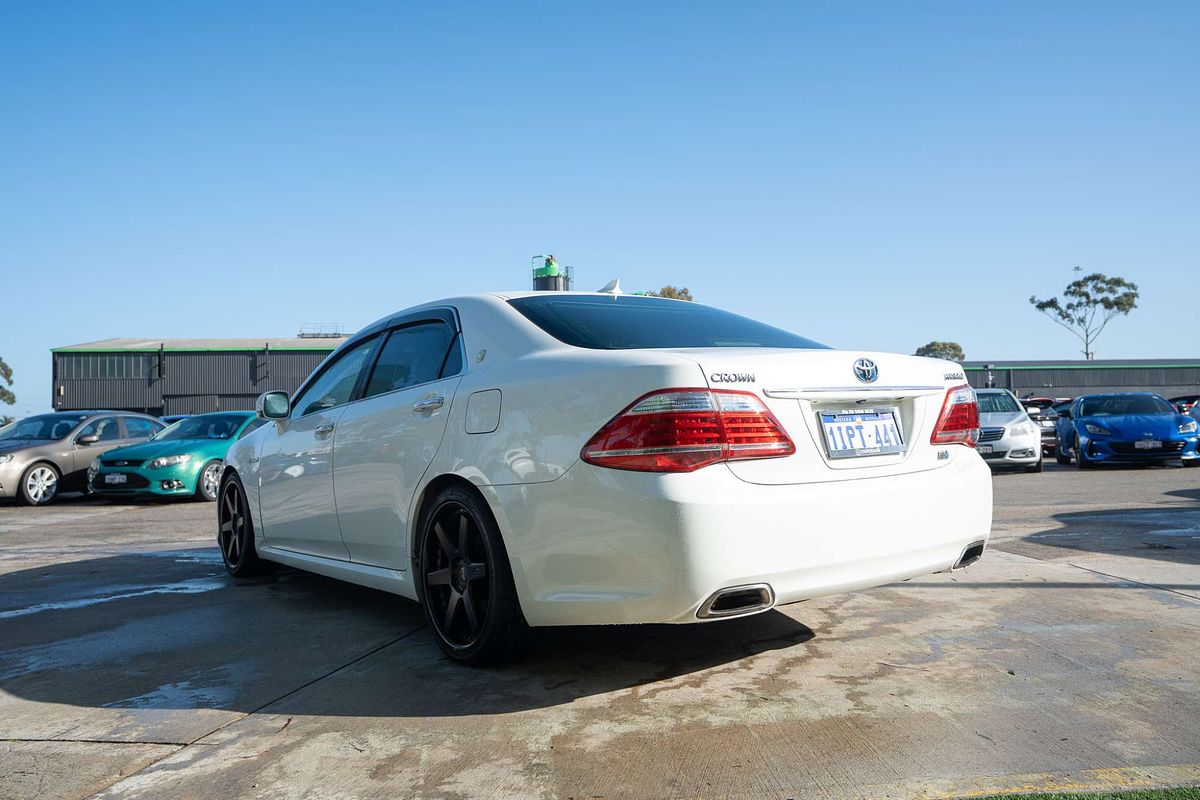 2010 Toyota Crown MAJESTA (HYBRID) GWS204
