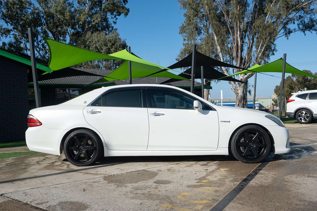 2010 Toyota Crown MAJESTA (HYBRID) GWS204