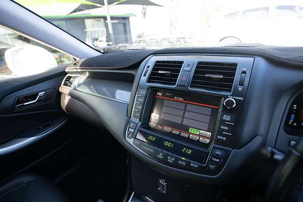 2010 Toyota Crown MAJESTA (HYBRID) GWS204