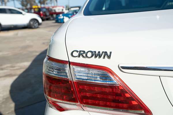 2010 Toyota Crown MAJESTA (HYBRID) GWS204