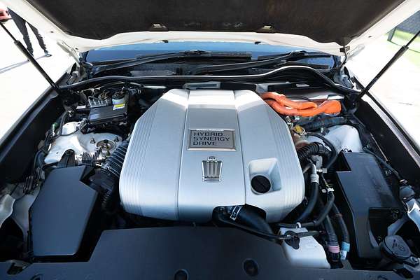 2010 Toyota Crown MAJESTA (HYBRID) GWS204