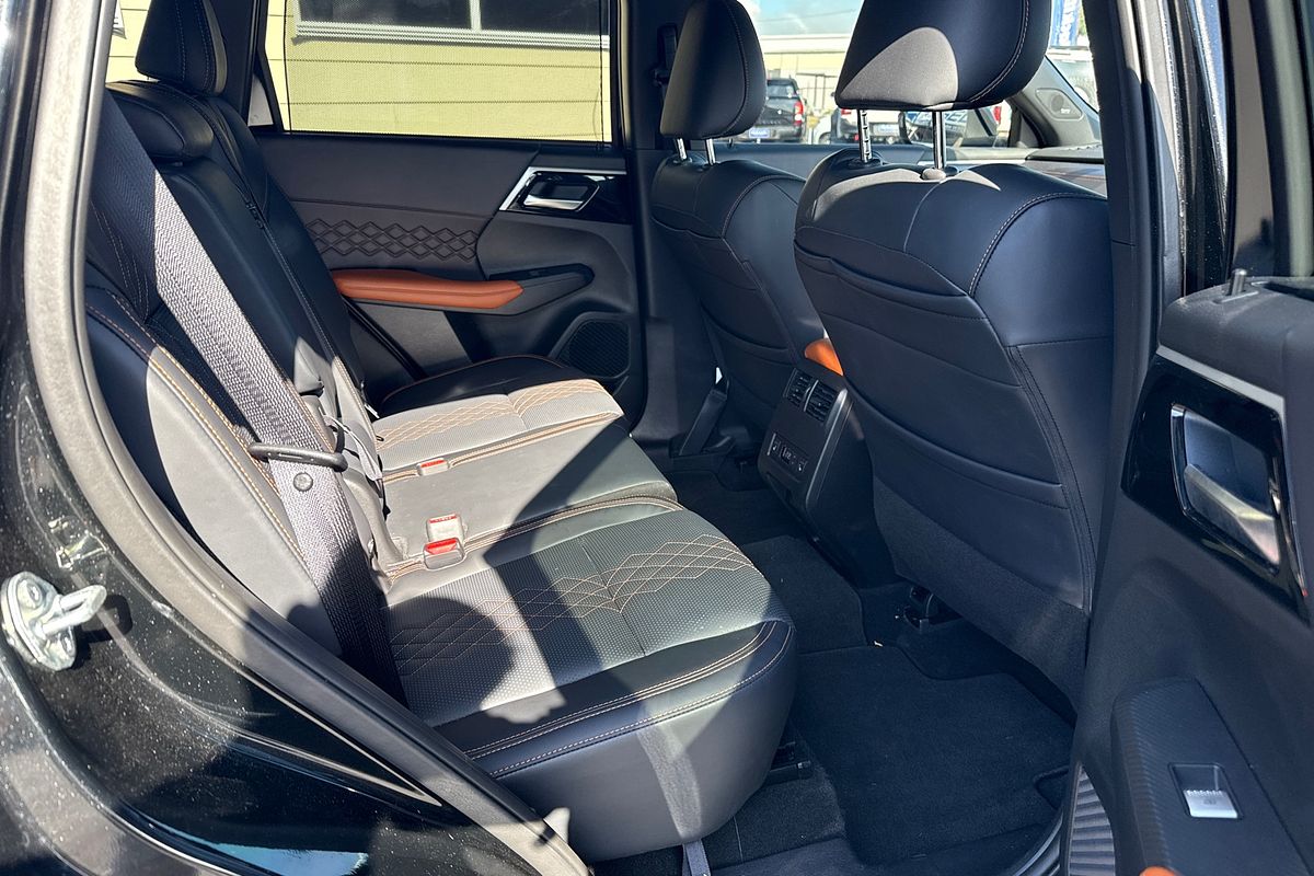 2024 Mitsubishi Outlander Exceed Tourer ZM
