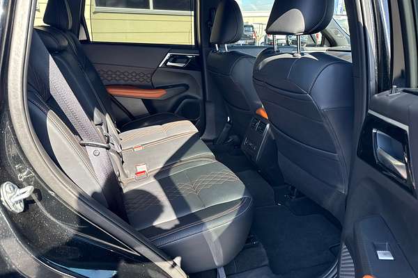 2024 Mitsubishi Outlander Exceed Tourer ZM