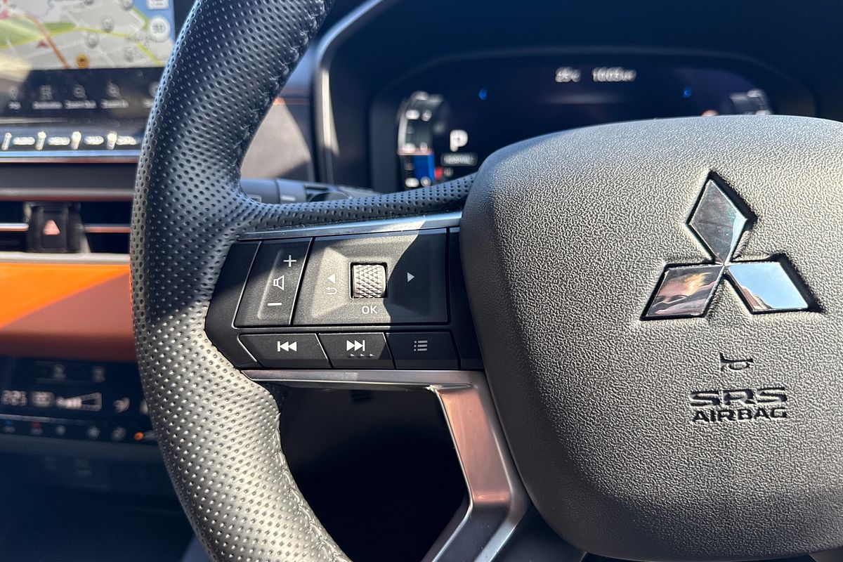 2024 Mitsubishi Outlander Exceed Tourer ZM