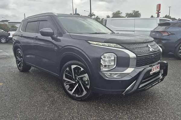 2024 Mitsubishi Outlander Exceed ZM